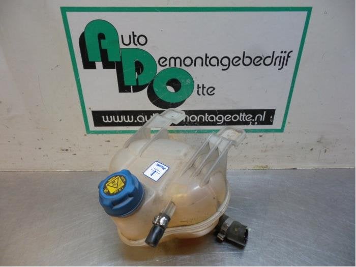 Réservoir d'expansion d'un Alfa Romeo Mito, -, 3 mois de garantie, Utilisé, Alfa Romeo