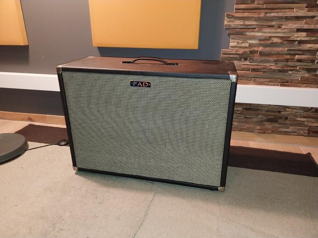 FAD 2x12 guitar cab, Muziek en Instrumenten, Ophalen