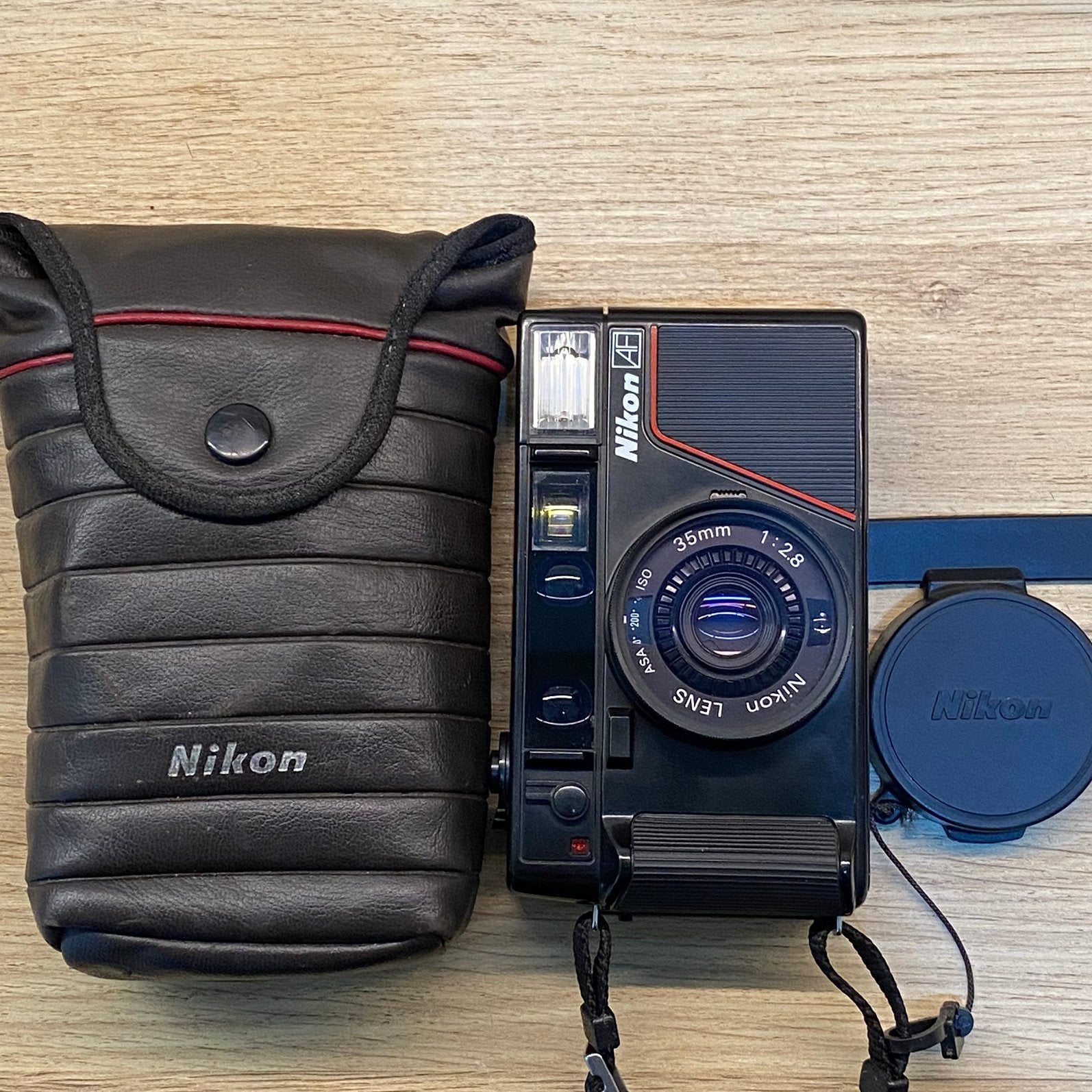 Nikon L35AF, Nikon 35mm f2.8*zo goed als nieuw, Audio, Tv en Foto, Ophalen of Verzenden, Zo goed als nieuw, Compact, Canon