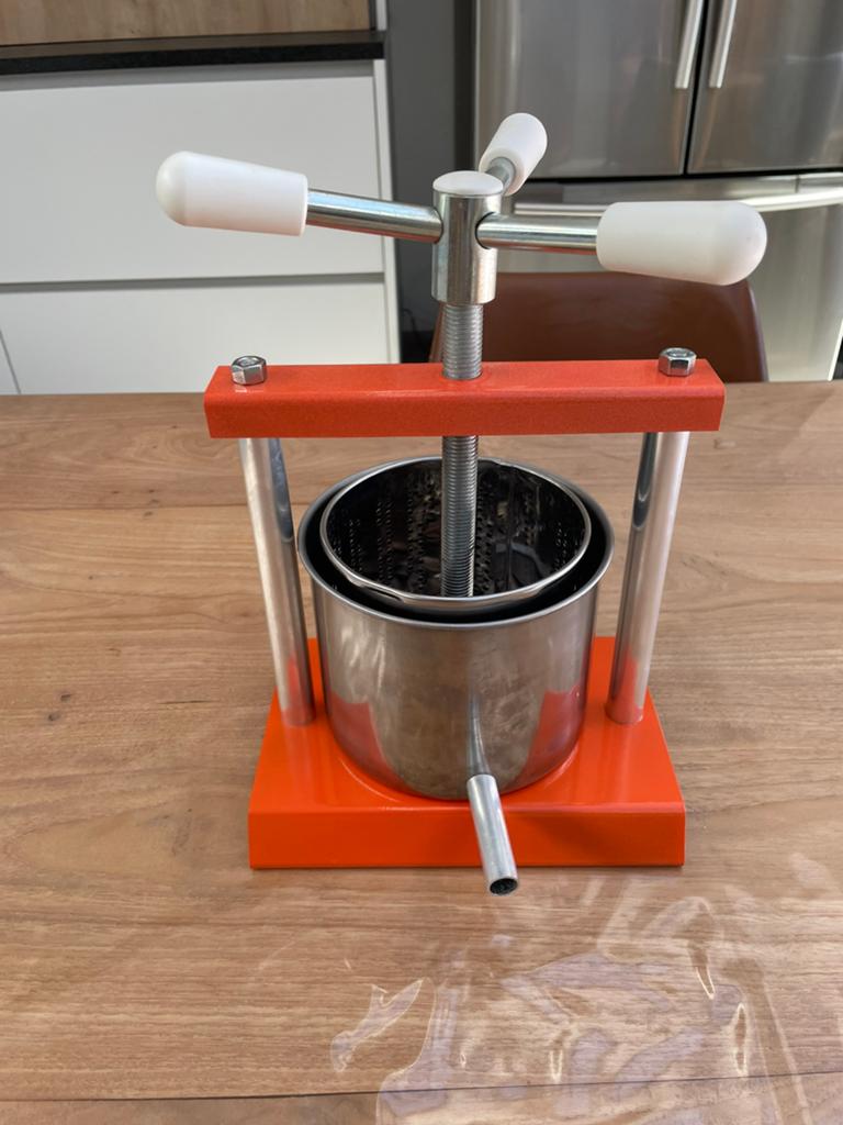 Kleine pers 1 L - Ideaal voor herboristen -  Als nieuw!, Ophalen, Zo goed als nieuw