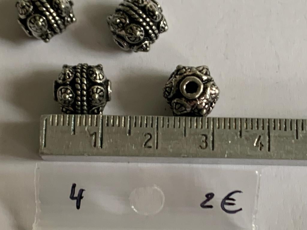 4 metalen kralen, Enlèvement ou Envoi, Neuf, Perle