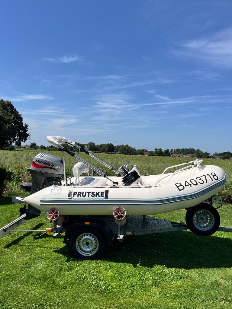 Zodiac Yachtline 340, 30 ch, Zodiac, Enlèvement, Moteur hors-bord