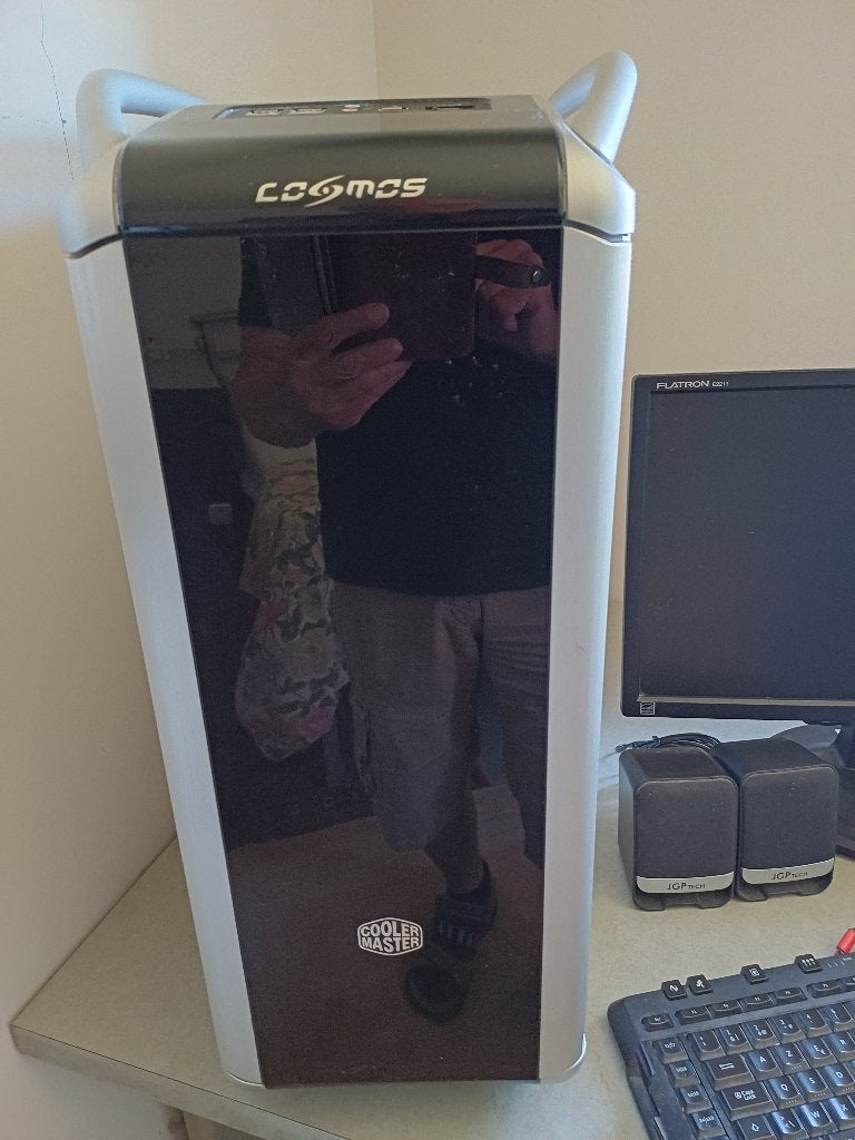 Cooler COSMOS behuizing, Computers en Software, Computerbehuizingen, Ophalen, Niet werkend