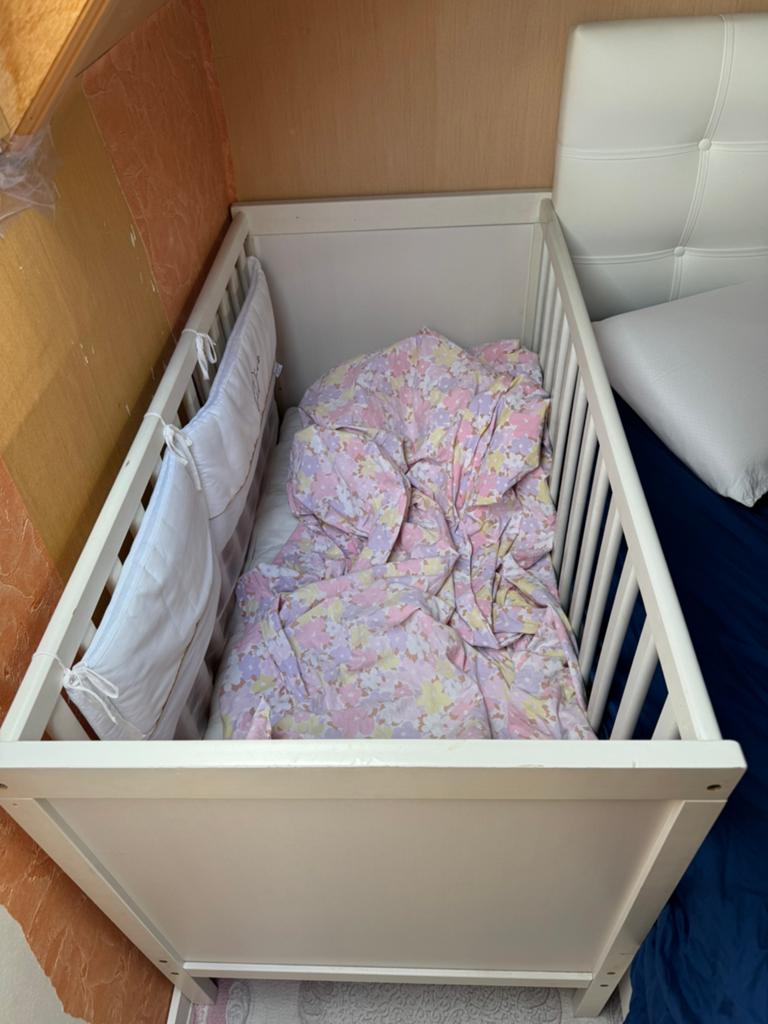 Lit bebe, Enfants & Bébés, Enlèvement ou Envoi, Comme neuf