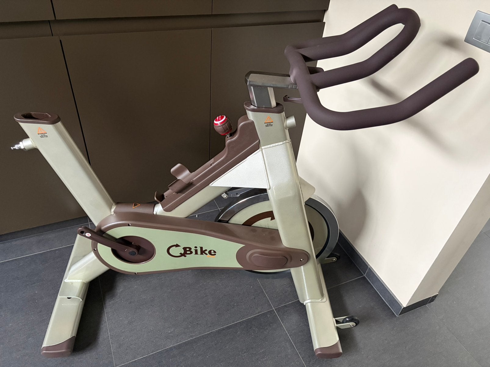 Hometrainer, Sports & Fitness, Neuf, Aluminium, Enlèvement, Vélo d'appartement