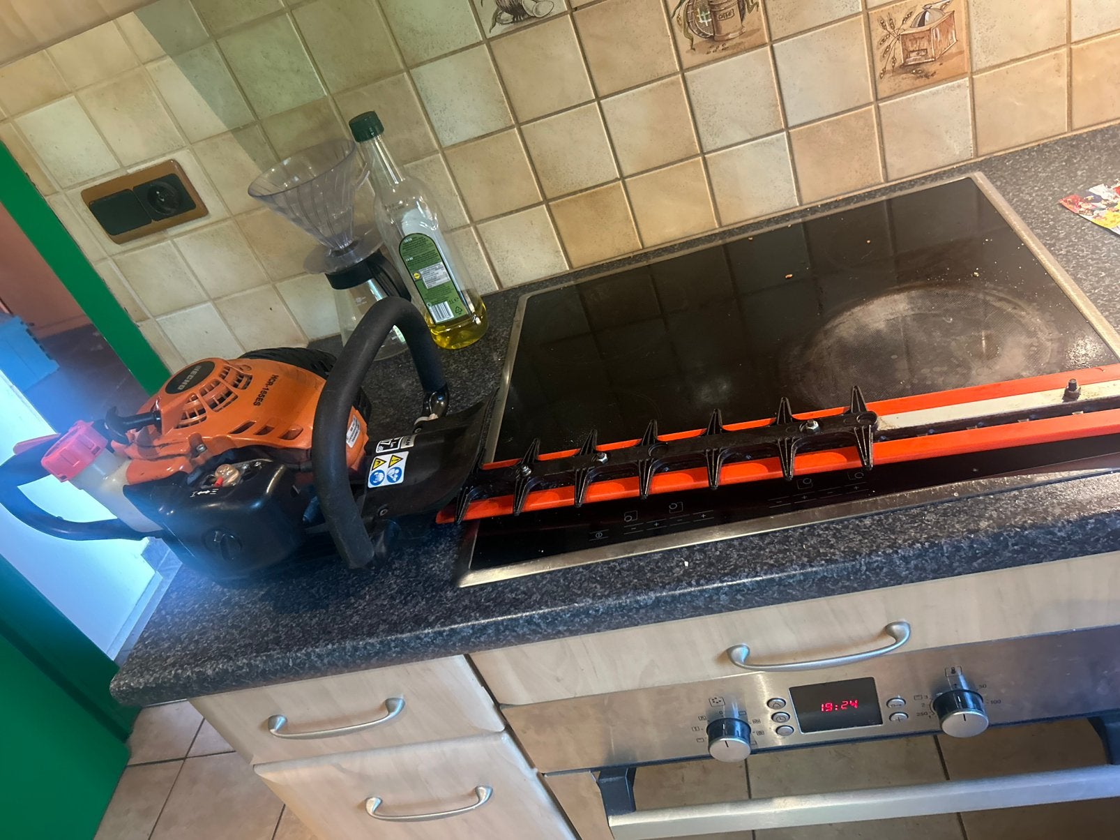 Heggenschaar op benzine echo, Tuin en Terras, Hand-tuingereedschap, Verzenden, Zo goed als nieuw