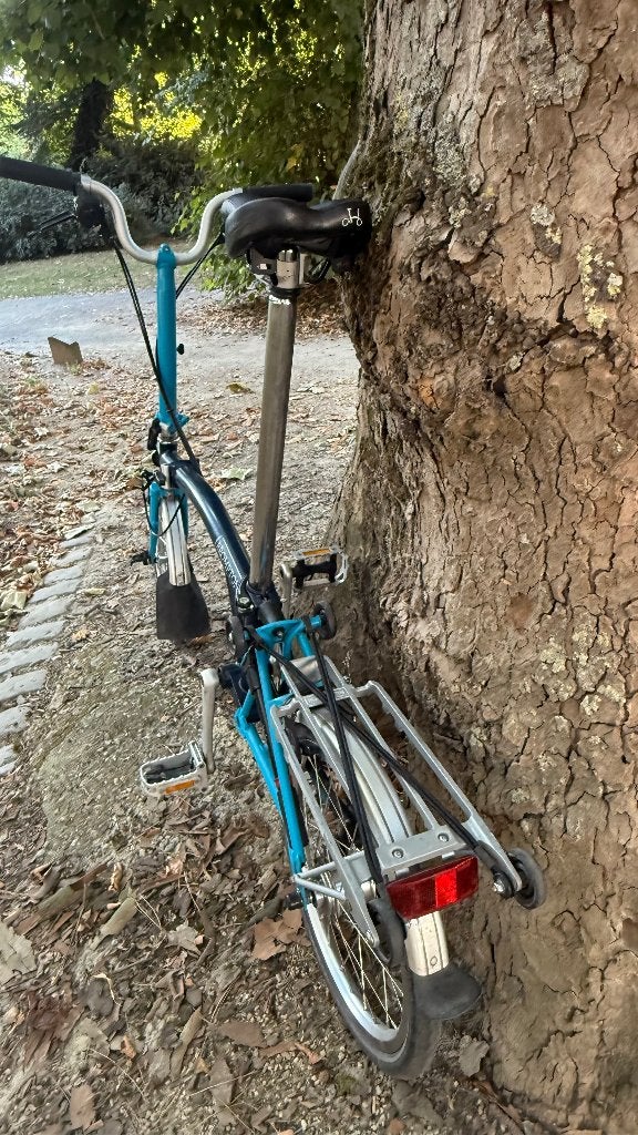 Brompton M6R blauw bagagerek met 6 versnellingen, Fietsen en Brommers, Ophalen, Brompton, Velgrem, 14 tot 16 inch