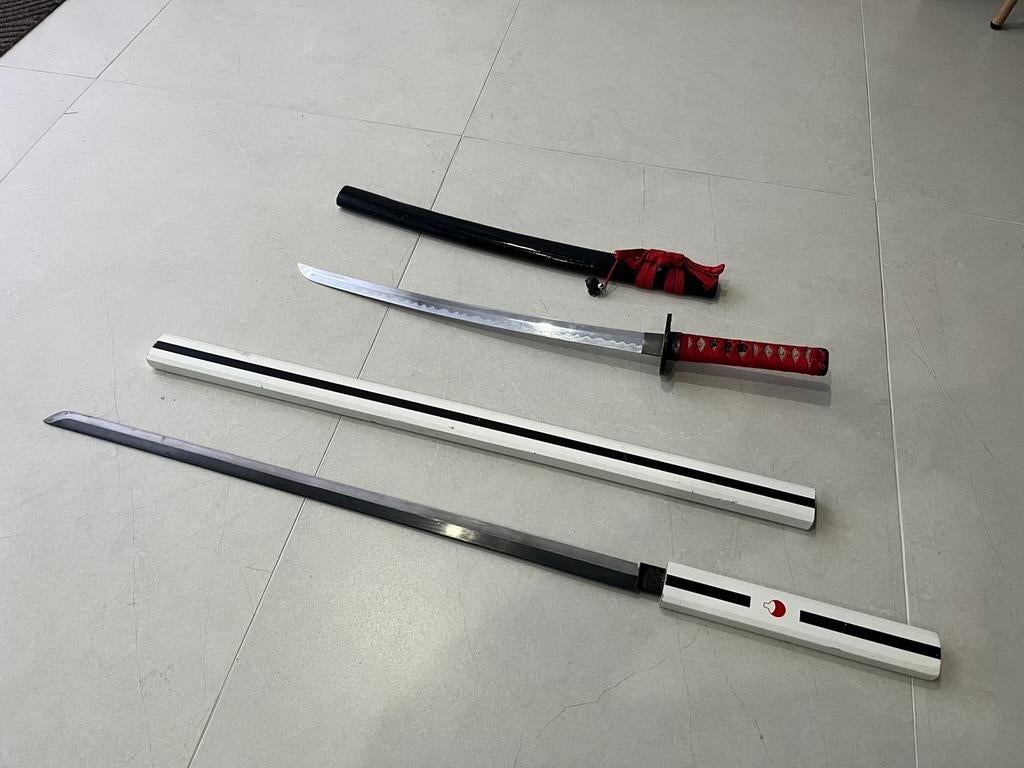 Vend sabre et katana naruto, Enlèvement