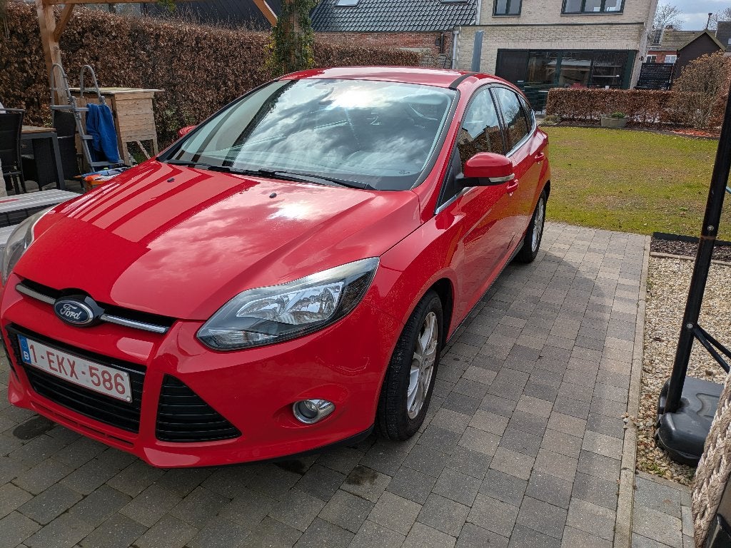 Ford Focus 1.6 benzine bj 2011, Euro 5, 110 kW, Boîte manuelle, Noir