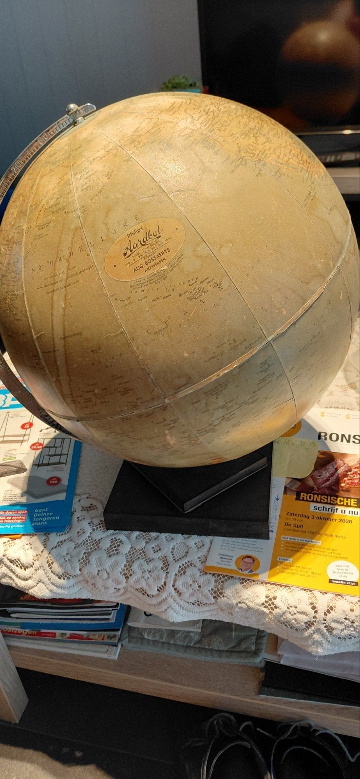 globe en très bon état, Rotatif, Globe terrestre antique, Comme neuf, Enlèvement