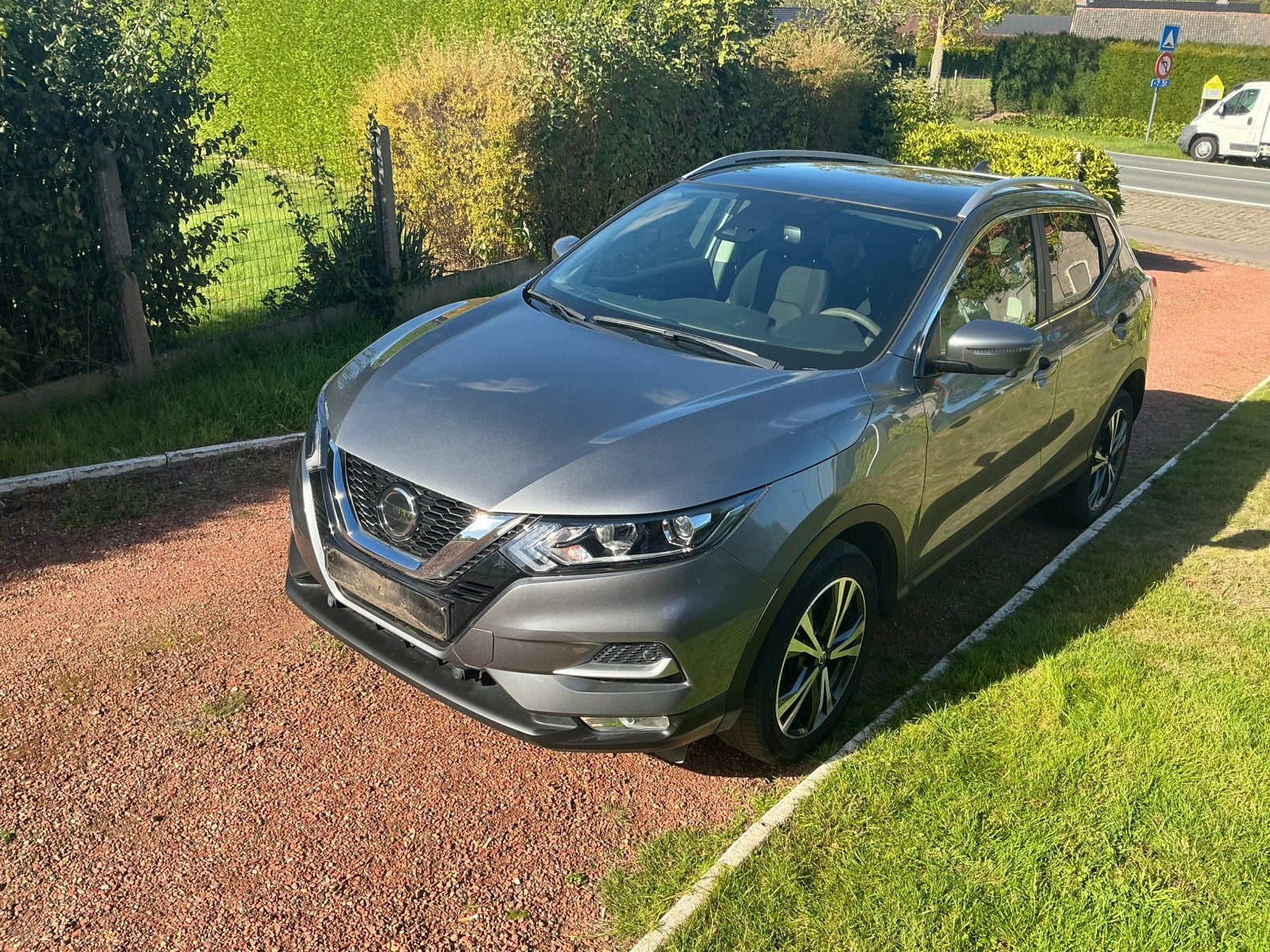 Nissan qashqai 1.3 benzine 12 maanden garantie mogelijk, Autos, Achat, Entreprise, Boîte manuelle, Noir