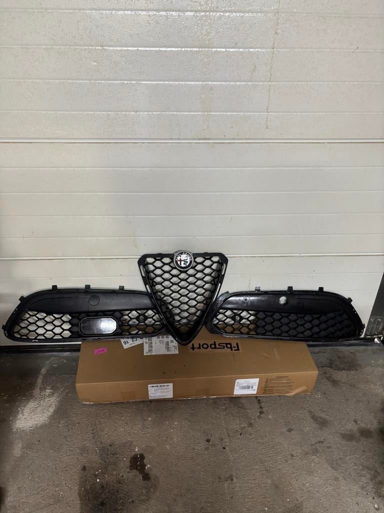 Calandre avant, pare-chocs, Alfa Romeo Stelvio, Autos : Pièces & Accessoires, Enlèvement, Avant, Alfa Romeo, Pare-chocs
