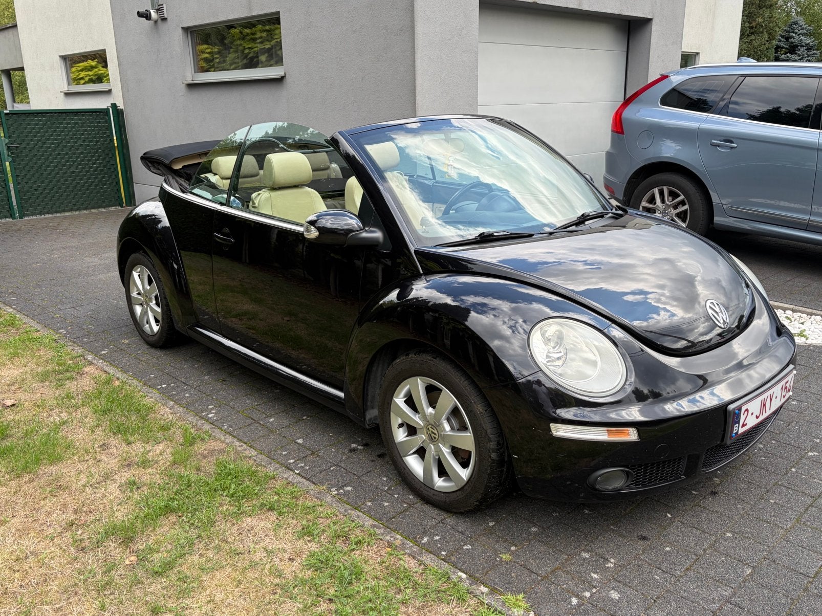 Vw Beetle Cabrio 1,9 tdi - airco - leder - verwarmde zetels, Autos, Cuir, Achat, Beige, Boîte manuelle