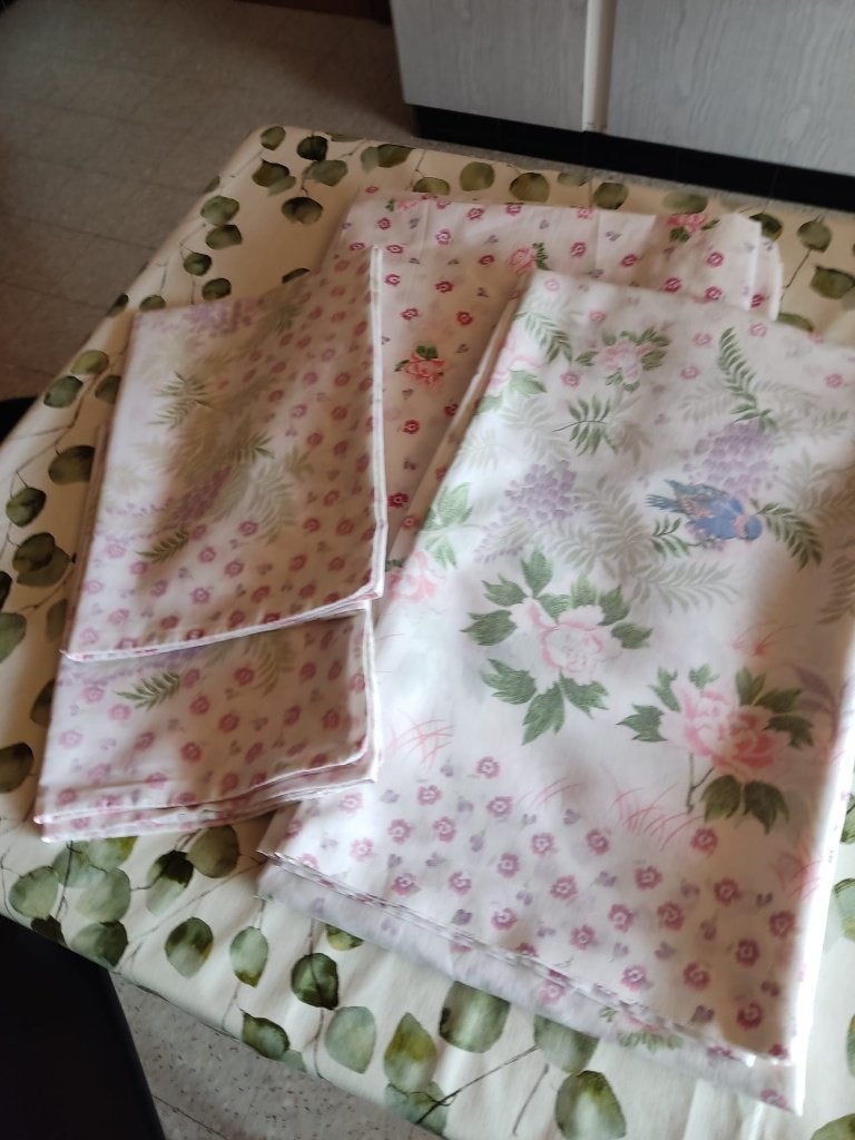 Katoenen Lakens €8 per set, Ophalen