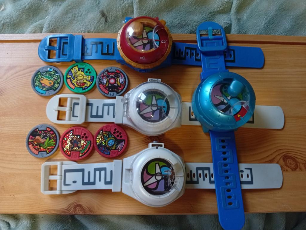 Horloge van 4 jaar en 6 medaillons, Ophalen of Verzenden, Gebruikt