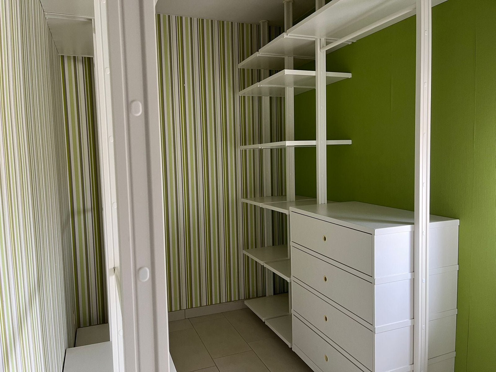 Dressing reeds gedemonteerd, Ophalen, Zo goed als nieuw