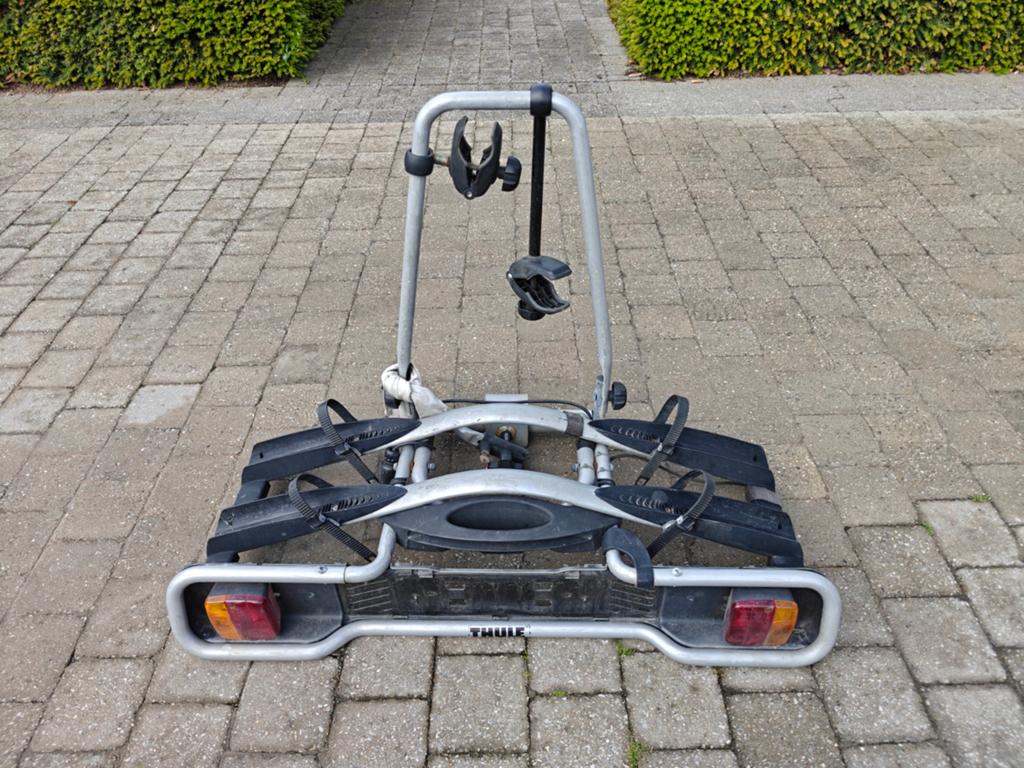 Thule fietsrek voor 2 fietsen, Auto diversen, Fietsendragers, Ophalen, 2 fietsen, Gebruikt, Trekhaakdrager