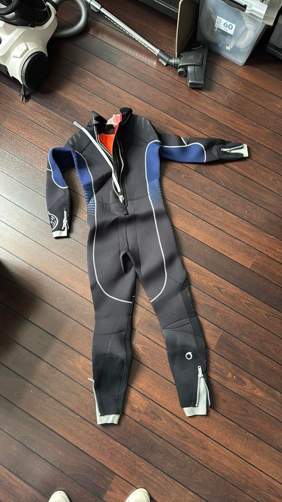 Duikpak 5mm decathlon, maat L, Enlèvement, Utilisé, Combinaison de plongée