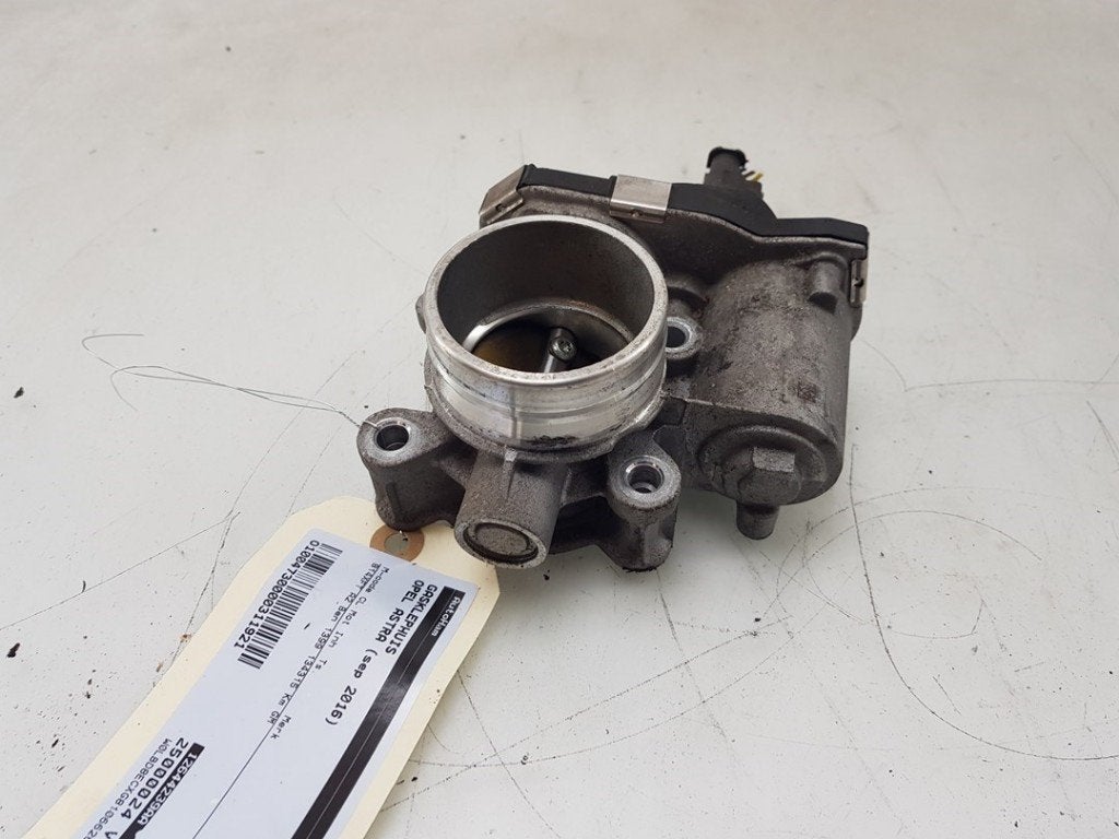 BOITIER PAPILLON Opel Astra K Sports Tourer, Utilisé, Opel