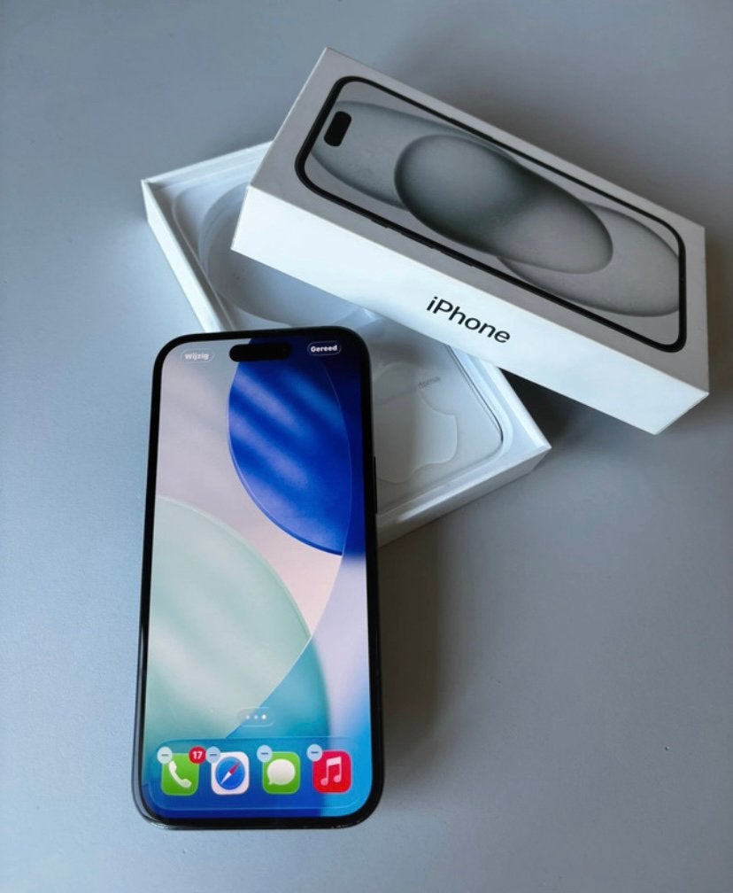 Iphone 15 128GB + Doos, Ophalen of Verzenden, Zo goed als nieuw, 128 GB, IPhone 15
