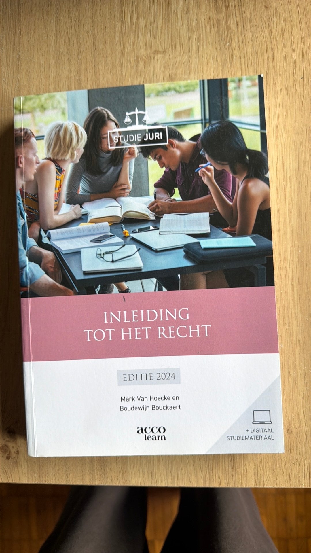 Boek inleiding tot het recht, Enlèvement ou Envoi, Comme neuf