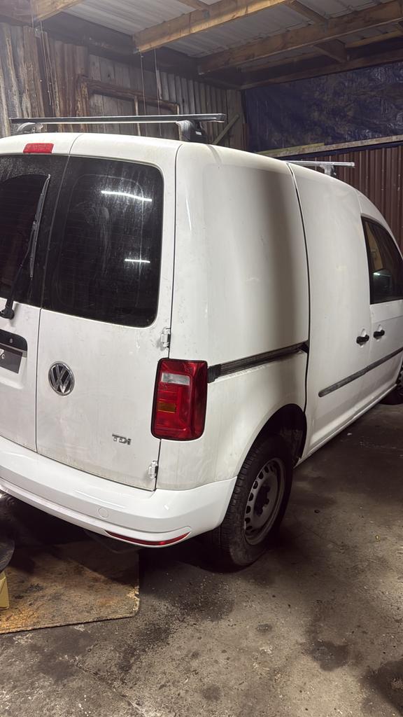 Volswagen caddy 2018 130.00 km euro 6b, Autos, Caddy Combi, Diesel, Particulier, MPV ou Monospace