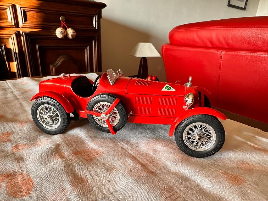 Modelautos, Ophalen, Zo goed als nieuw, Auto, Burago