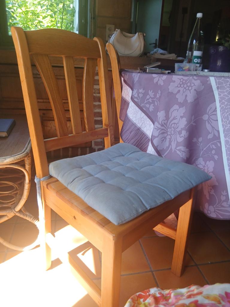 Gratis 4 mooie stoelen, Ophalen