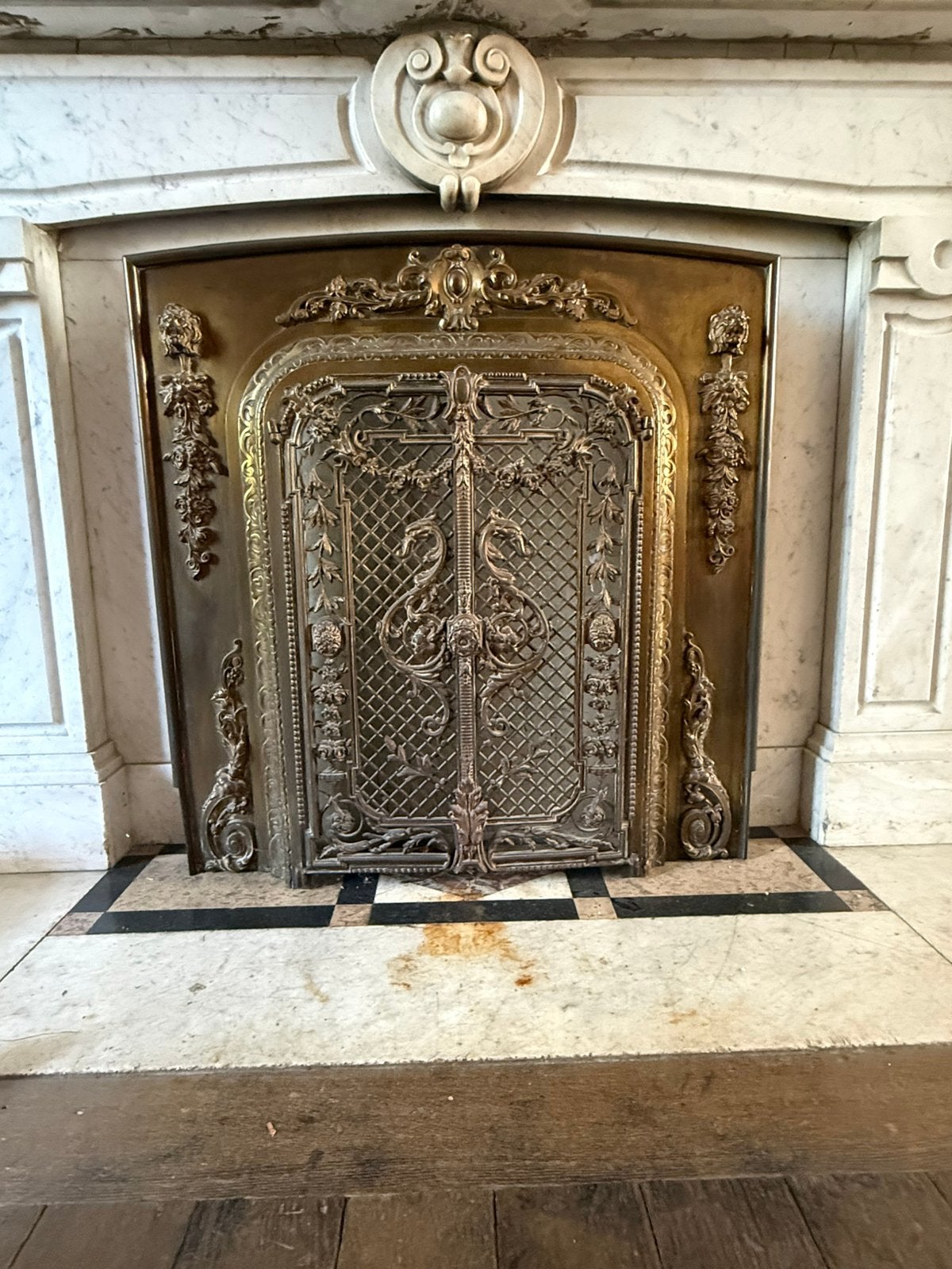 Pare-étincelles bronze & laiton XIXe style Louis XV, Enlèvement, Comme neuf