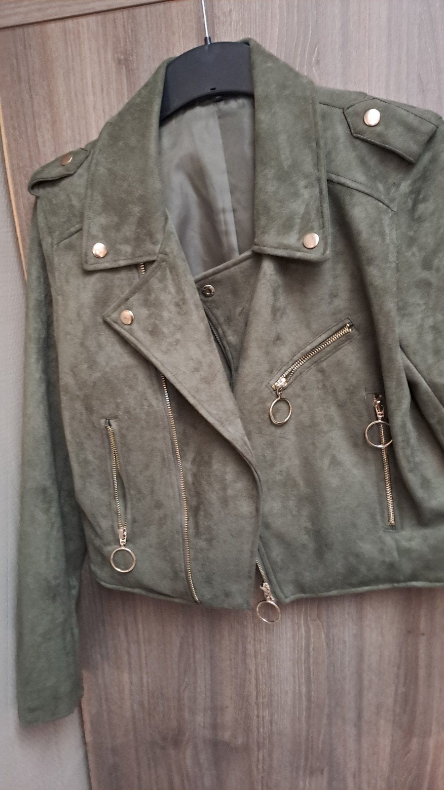 veste femme kaki taille 40, Vêtements | Femmes, Vestes & Costumes, Enlèvement