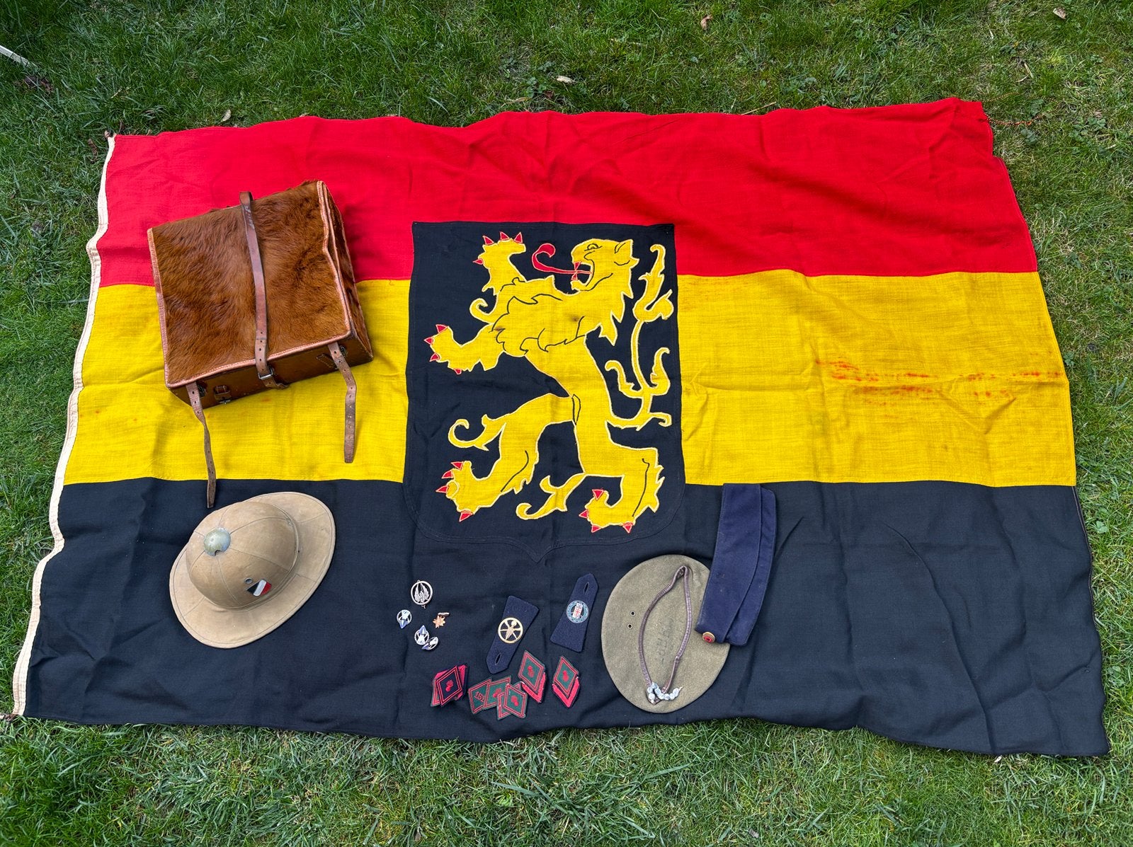 Lot d'articles Varia Militaria - sac à dos sans bretelles, Collections, Enlèvement ou Envoi, Autres types