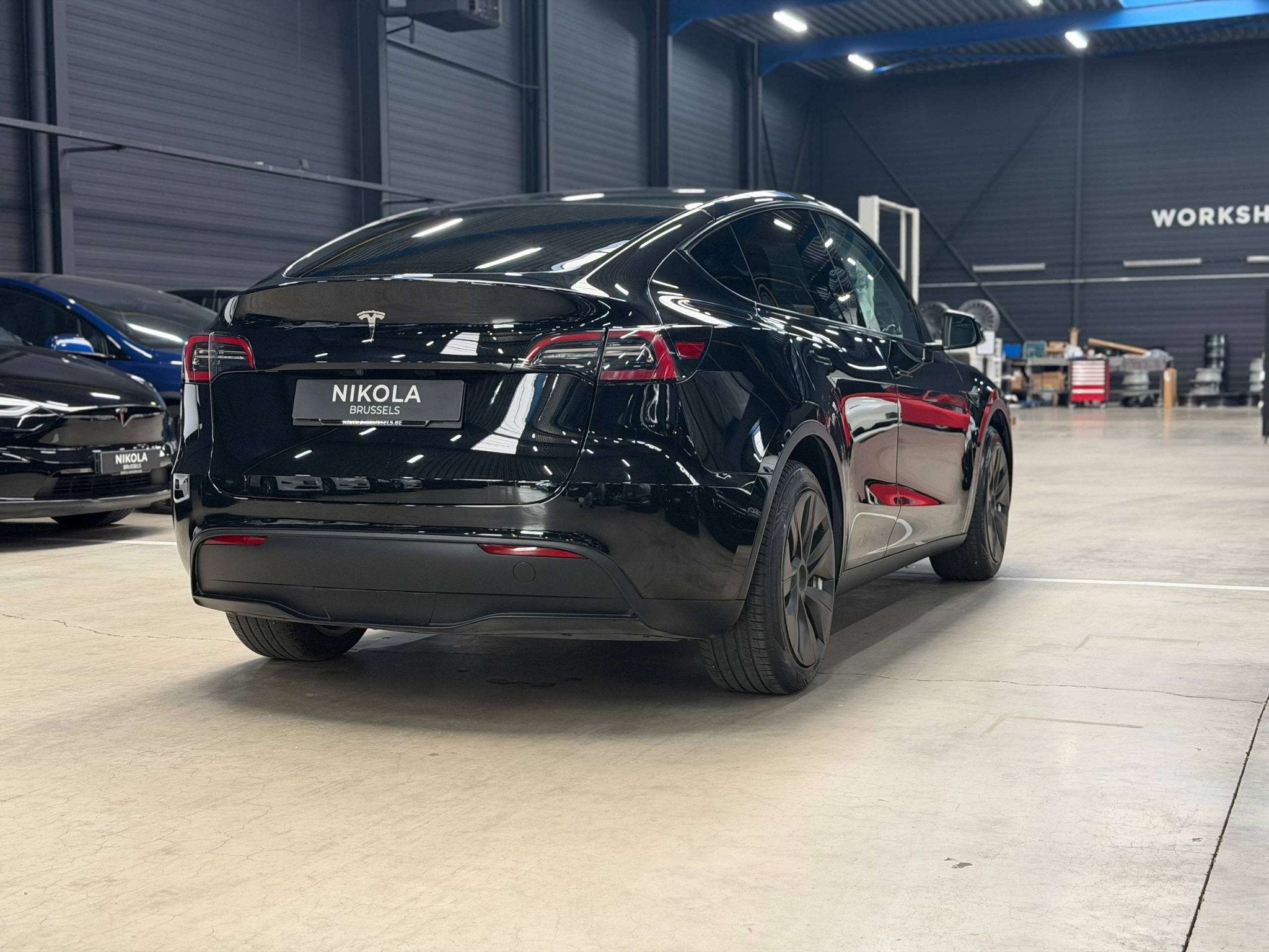 Tesla Model Y PREMIUM - RWD - HIGHWAY AUTOPILOT - FULL BLACK, Achterwielaandrijving, Gebruikt, Zwart, Zwart