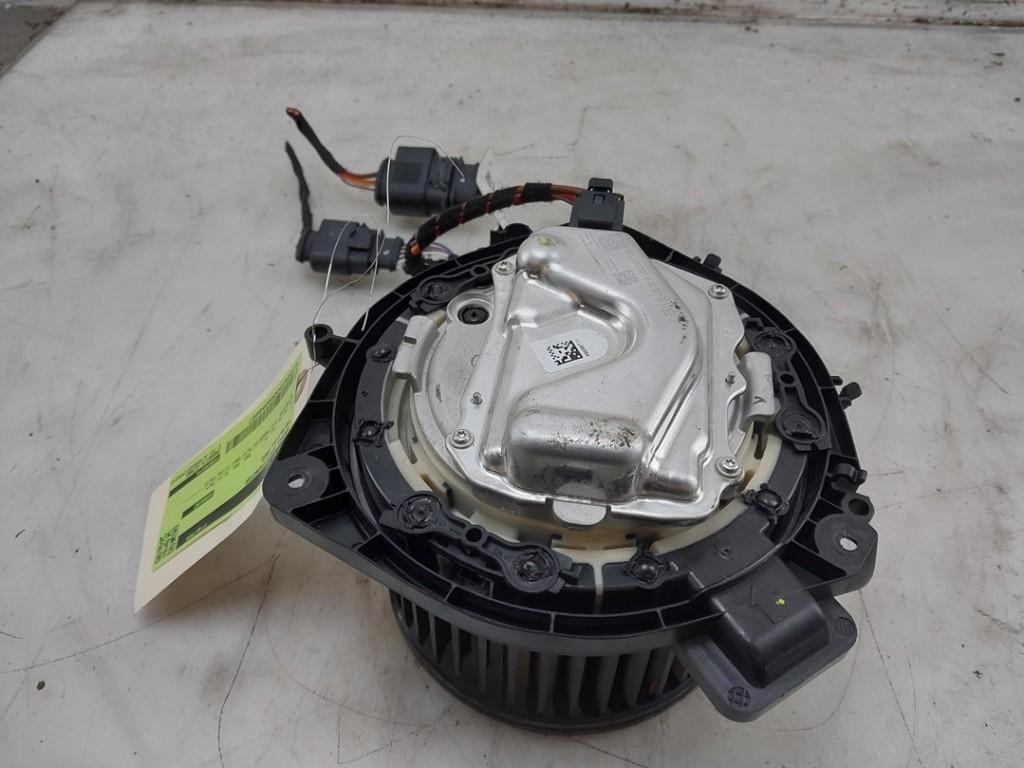 VENTILATEUR RADIATEUR MOTEUR Volkswagen ID.3 (E11 / E12), Volkswagen, Valeo, Utilisé, 100, rue de Courcelles
75017  Paris, FR