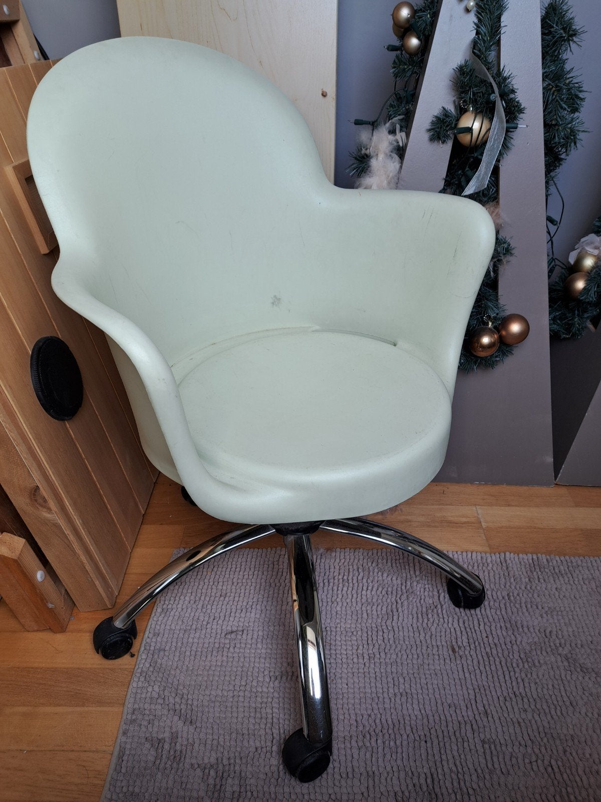 Bureau stoel, Ophalen