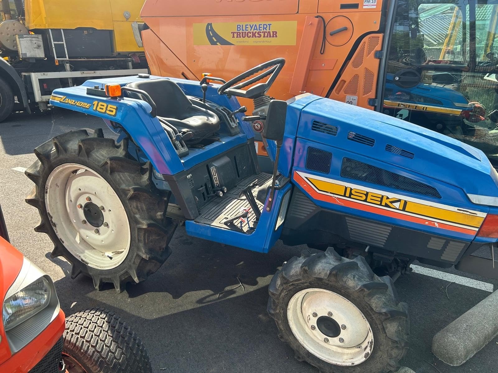 Tracteur compact Iseki Landhope 185 4WD, Articles professionnels, Enlèvement, Utilisé, Autres marques, Jusqu'à 2500