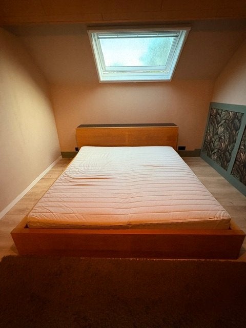 Ikea tweepersoonsbed MALM met nachtkastje, Huis en Inrichting, Ophalen, Gebruikt, Tweepersoons, Overige maten