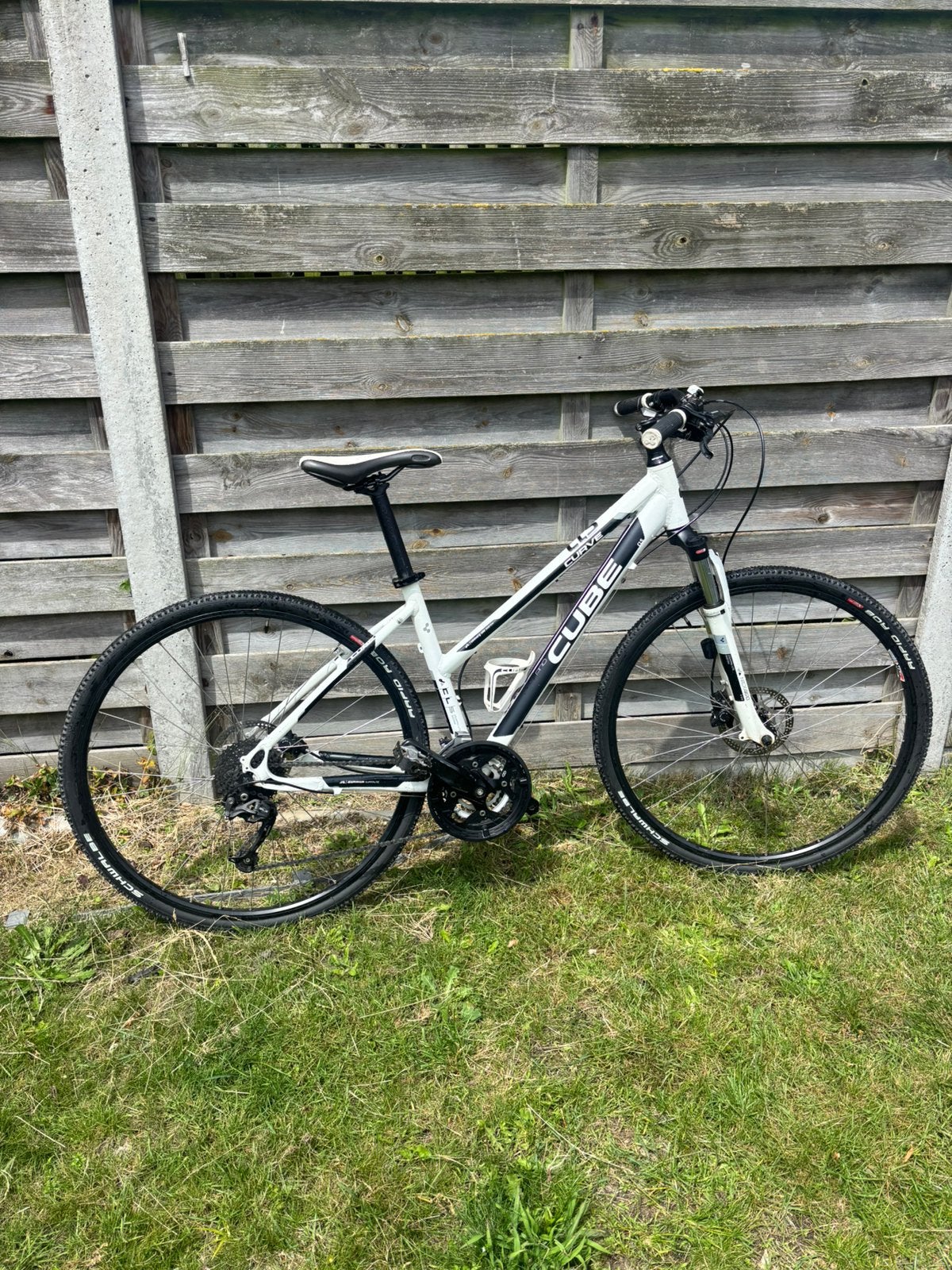 Cube ELLS Country Lite – Hybride/Trekkingfiets, Vélos & Vélomoteurs, Vélos | Femmes | Vélos de sport & de randonnée, Comme neuf