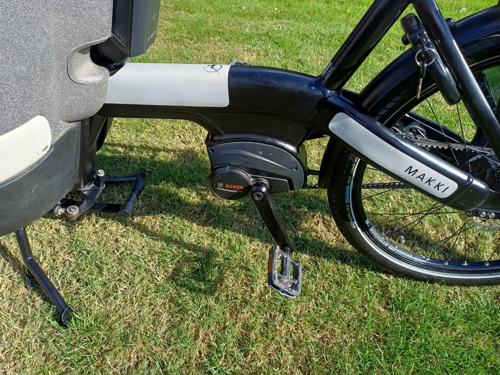 E bakfiets gazelle makki load belt performance line, Vélos & Vélomoteurs, Vélos | Vélos avec bac, Comme neuf, Enlèvement, 2 enfants