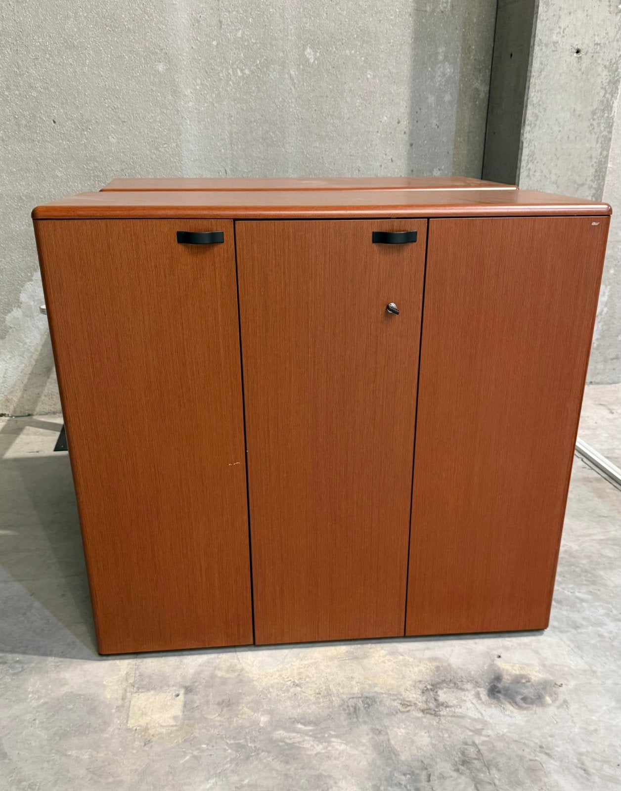 Armoire basse Knoll, Maison & Meubles, Enlèvement, Comme neuf