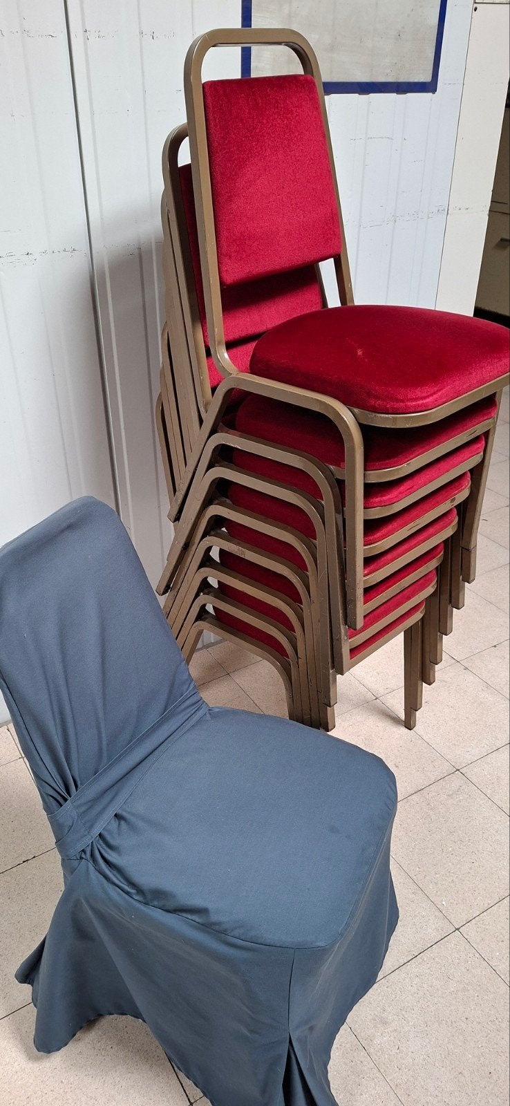 stapelbare stoelen, Ophalen, Gebruikt, Rood