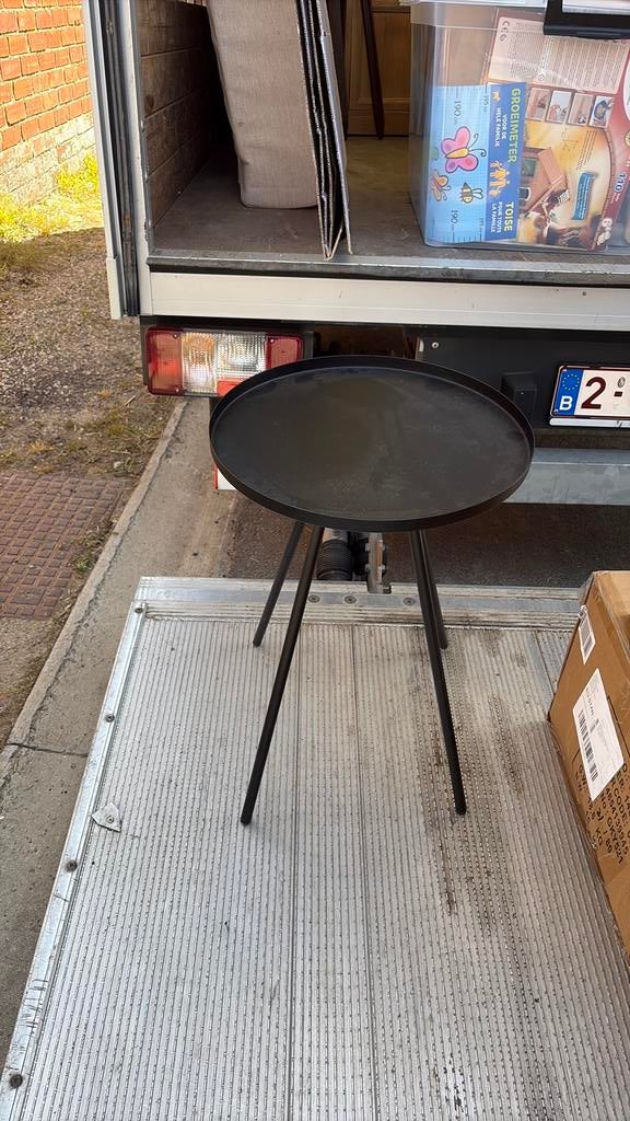 Bijzettafeltje in metaal, Ophalen, Gebruikt