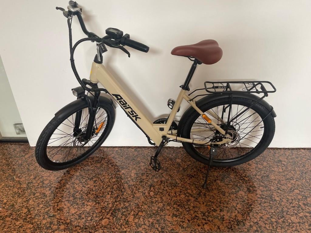 Elektrische fiets - nooit gebruikt, Fietsen en Brommers, Fietsen | Dames | Damesfietsen, Nieuw, Overige merken, Versnellingen