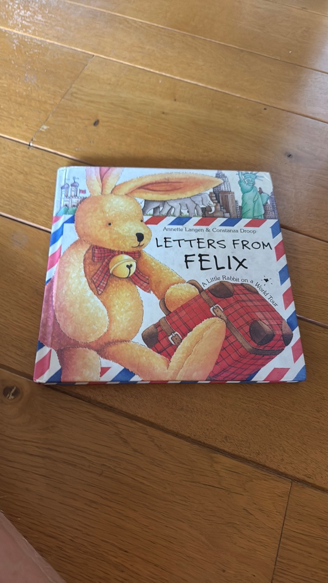A book about a rabbit, Ophalen, Zo goed als nieuw