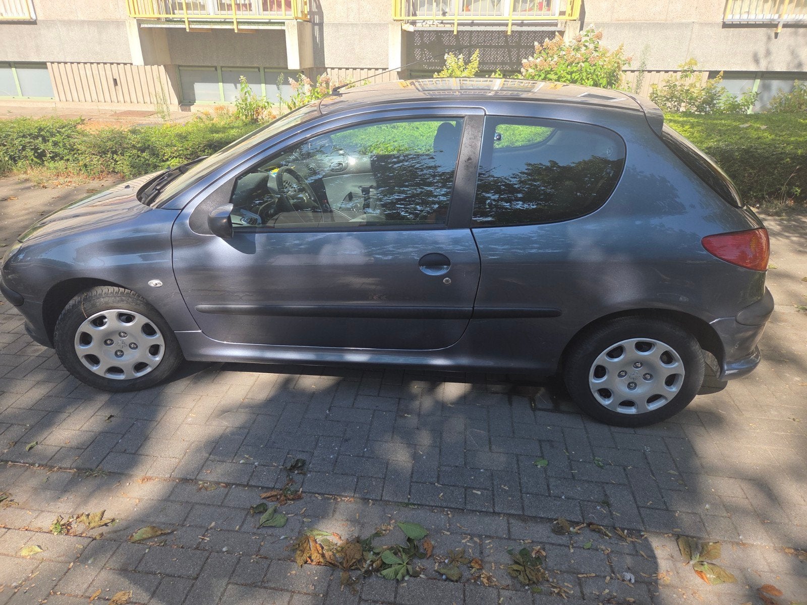 Peugeot 206 zeer lage Km, Auto's, Peugeot, Voorwielaandrijving, 1360 cc, Blauw, Alcantara