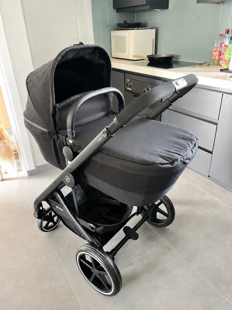 Cybex 3 in 1 kinderwagen incl. Isofix-base voor autostoel, Kinderen en Baby's, Kinderwagens en Combinaties, Gebruikt, Verstelbare duwstang