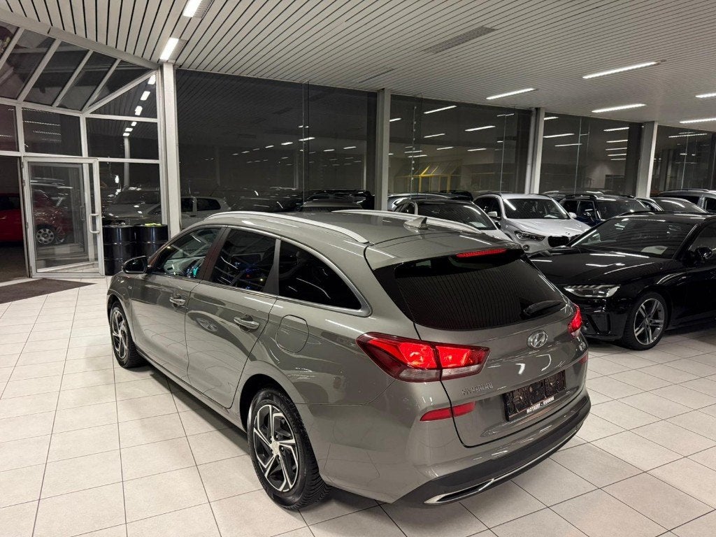 Hyundai i30 Delivery-Pack 1.0T-GDI 48V benzine/hybride, Auto's, Hyundai, Euro 6, Navigatiesysteem, Bedrijf, Hybride Elektrisch/Benzine