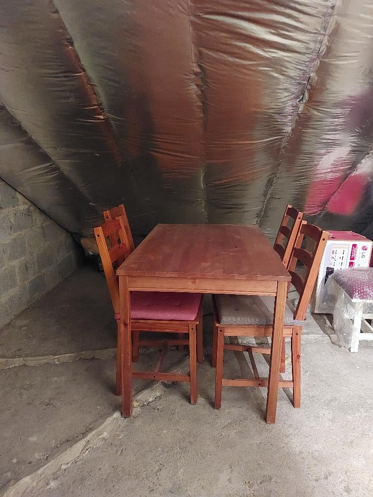 Tafel en stoelen in grenenhout, small., Ophalen, 100 tot 150 cm, Vierkant, 50 tot 100 cm