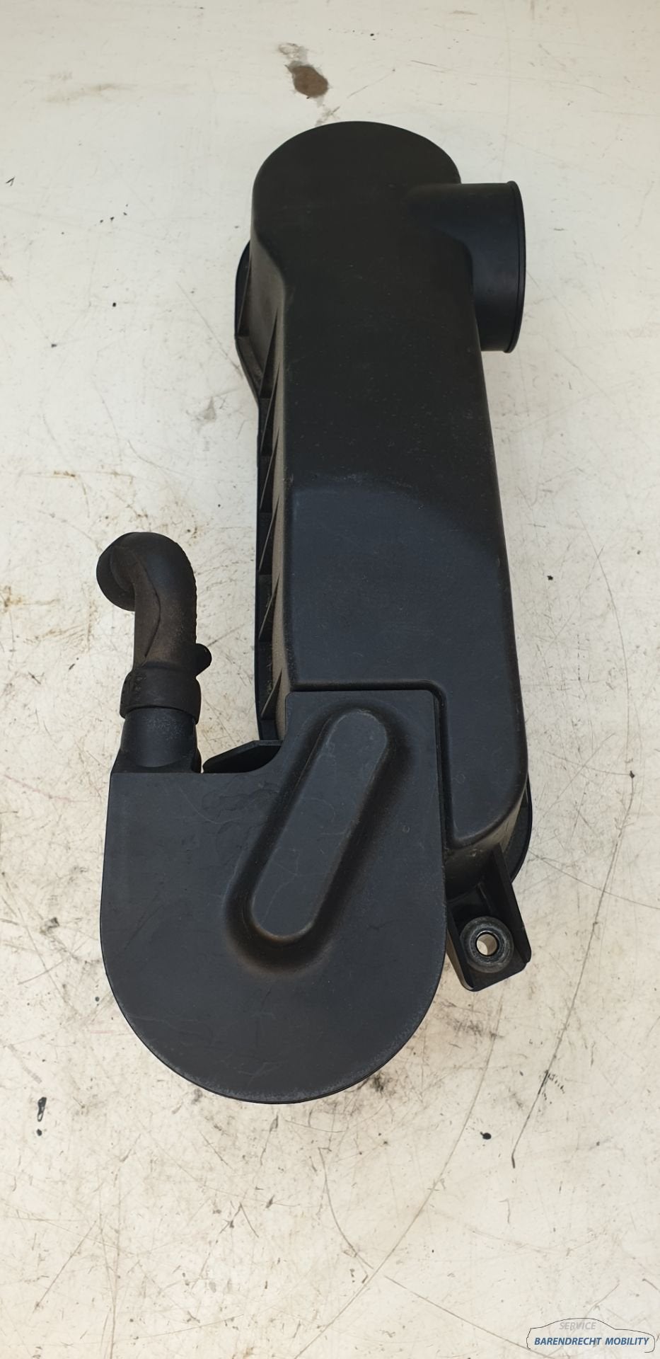 Luchtinlaat carterventilatie SLK R170 200 compressor 1110940, Gebruikt, Mercedes-Benz AG, Mercedes-Benz, Mercedesstrasse 120
70372  Stuttgart, DE