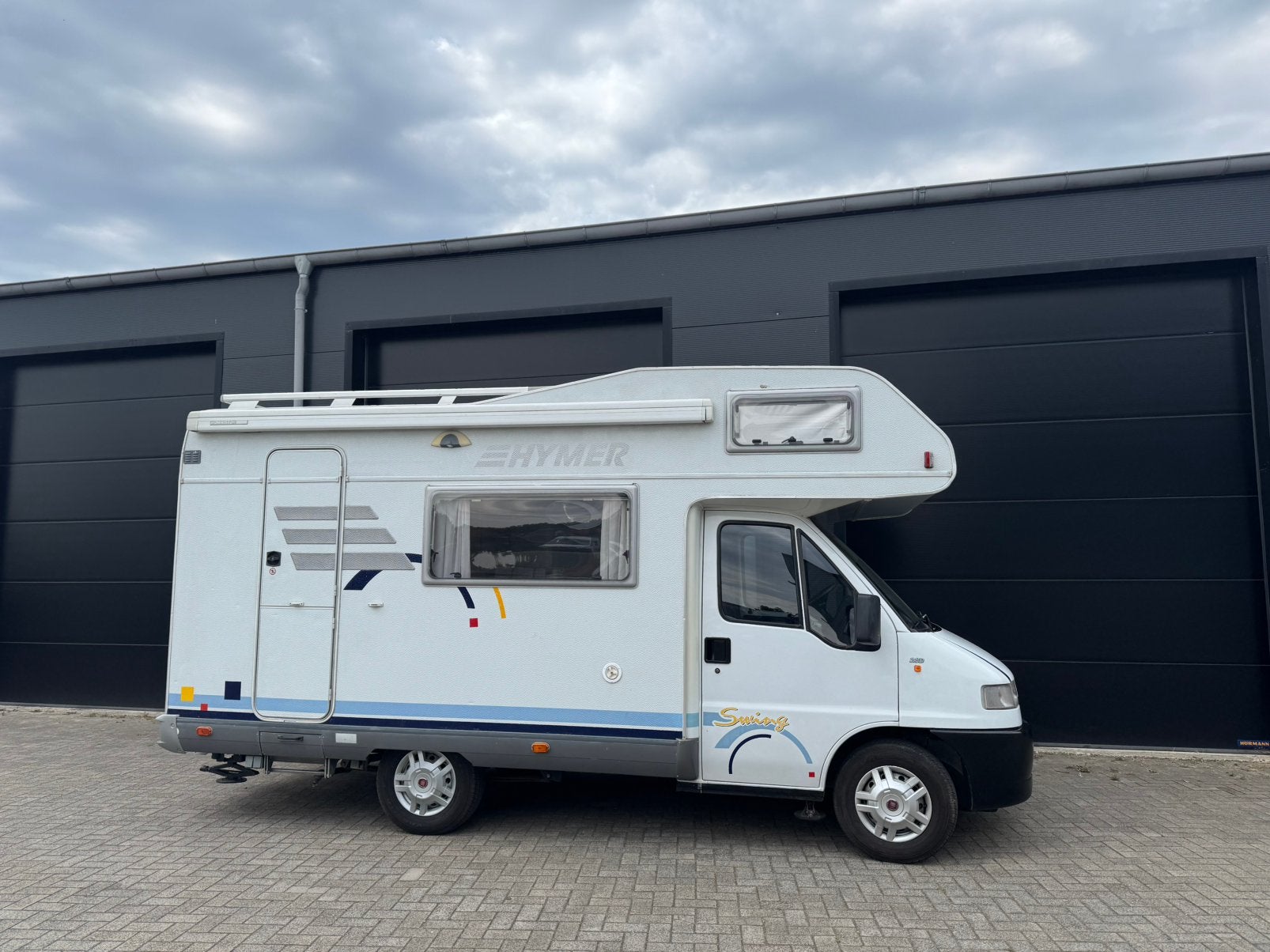 Hymer Swing 2.8 1999, Siège de train, Jusqu'à 4, Fiat, Boîte manuelle