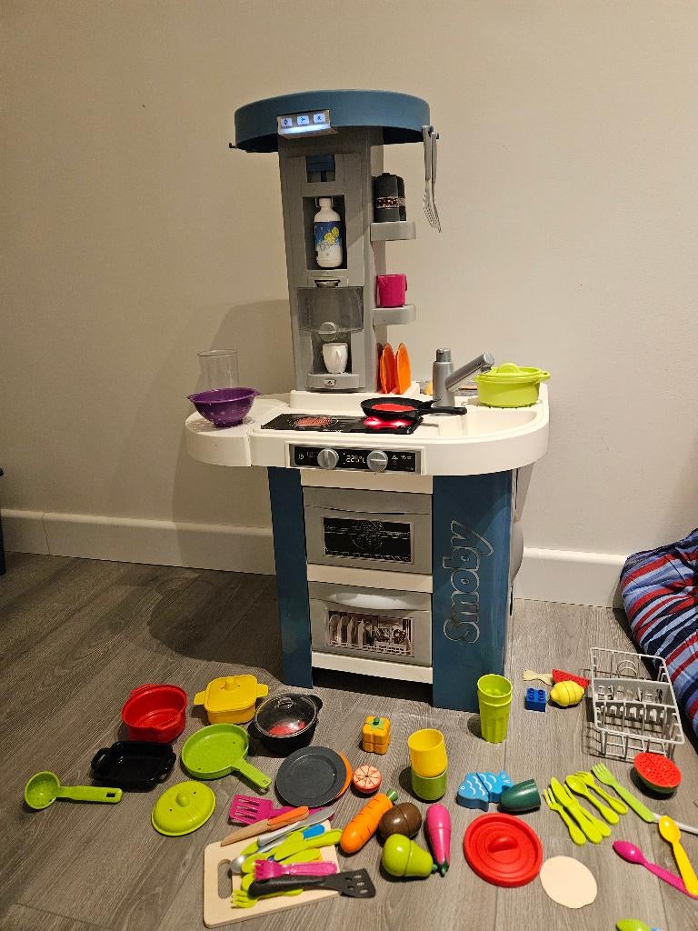 Smoby speelkeuken met accessoires, Ophalen, Zo goed als nieuw, Kunststof, Speelkeuken